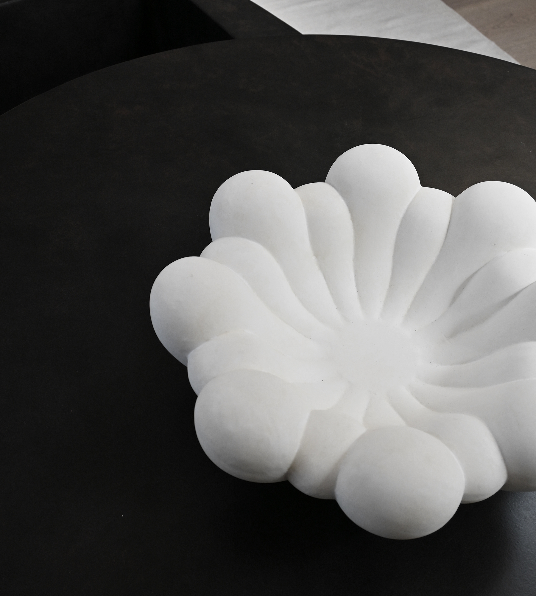 Bloom Tray Big - Bone White
