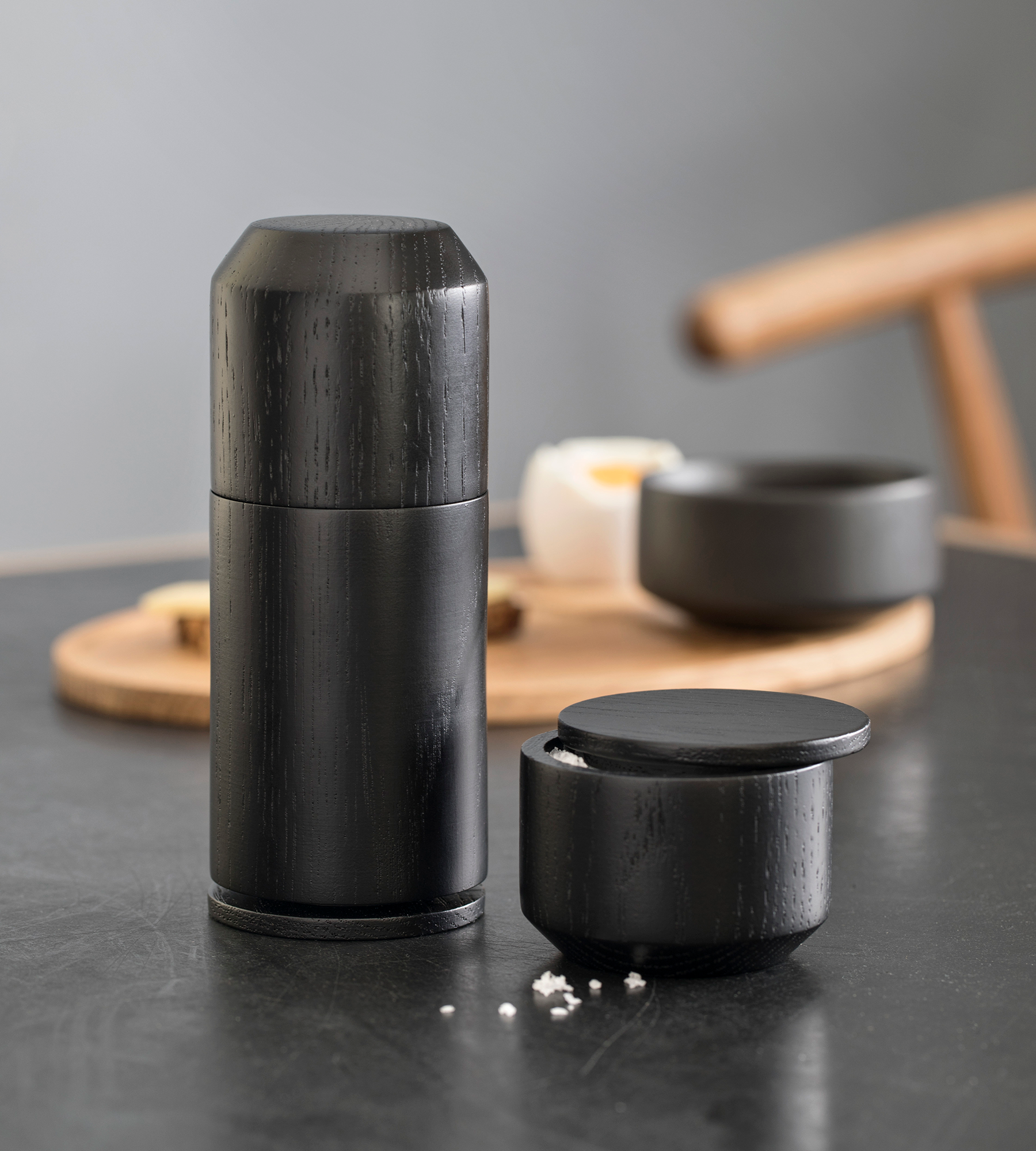 'Crush Me' Grinder - Black Oak