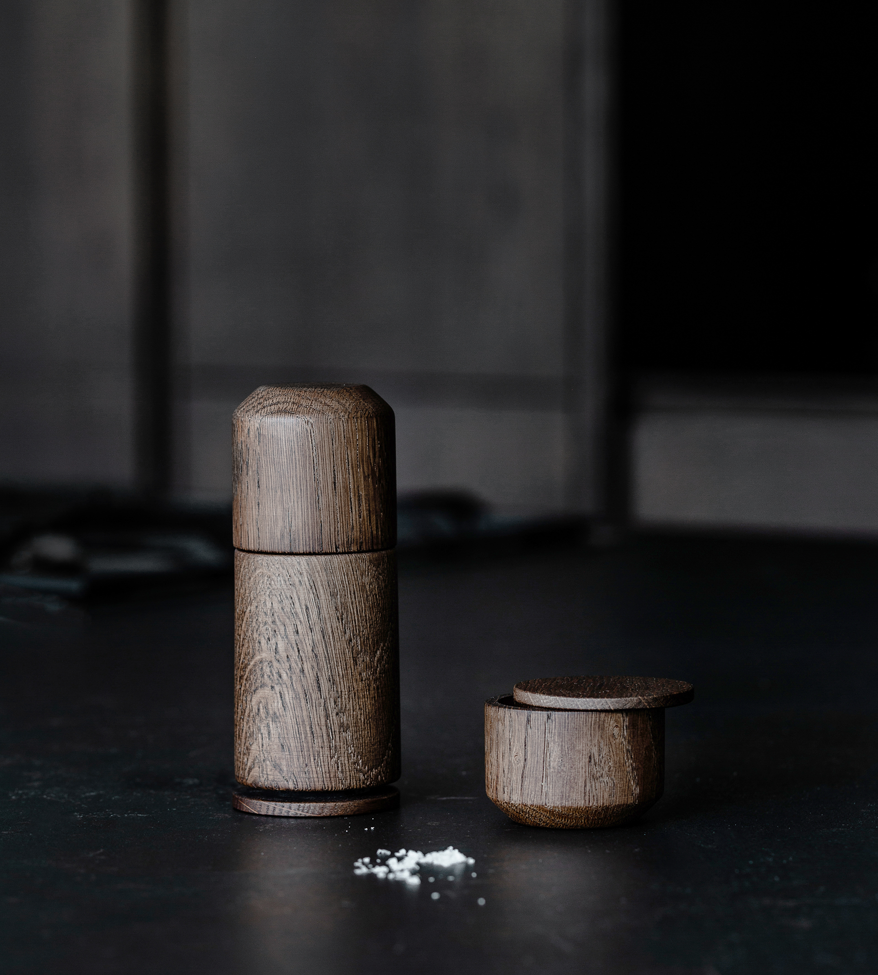 'Crush Me' Grinder - Smoked Oak