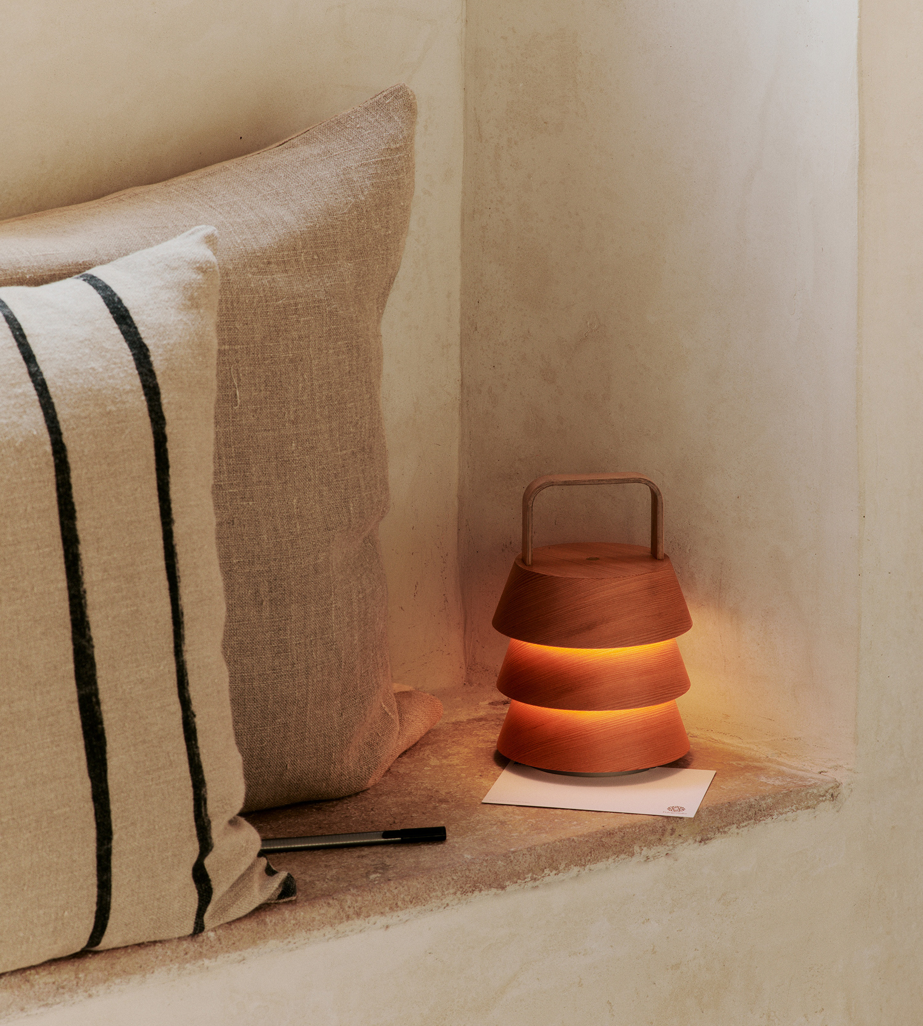 Luver Portable Lamp