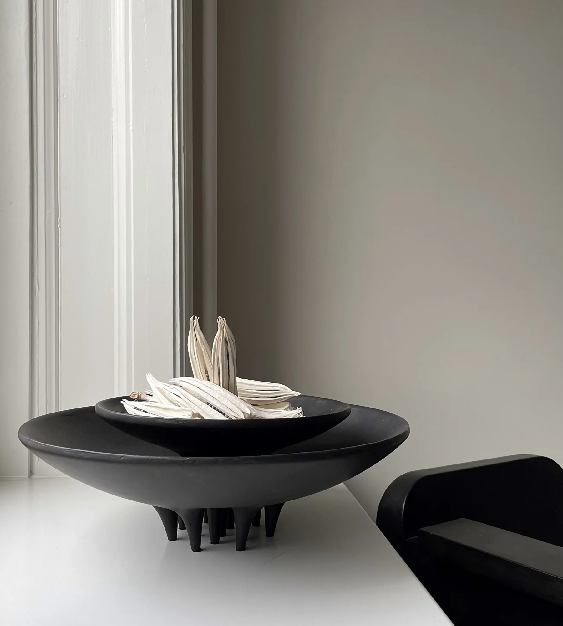 Medusa Tray Big - Coffee