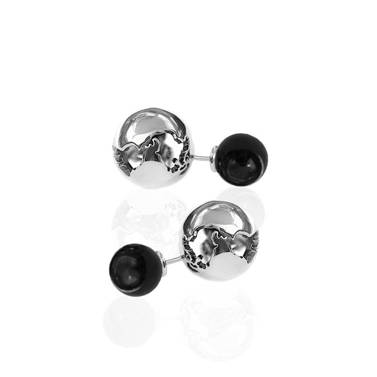Cristina Ramella Artelier - Globe & Pearl Earrings
