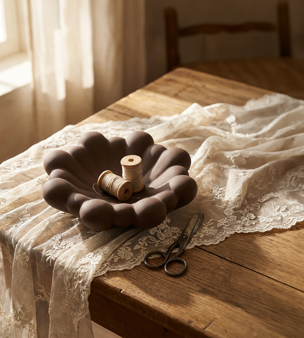 Bloom Tray Medio - Chocolate Brown