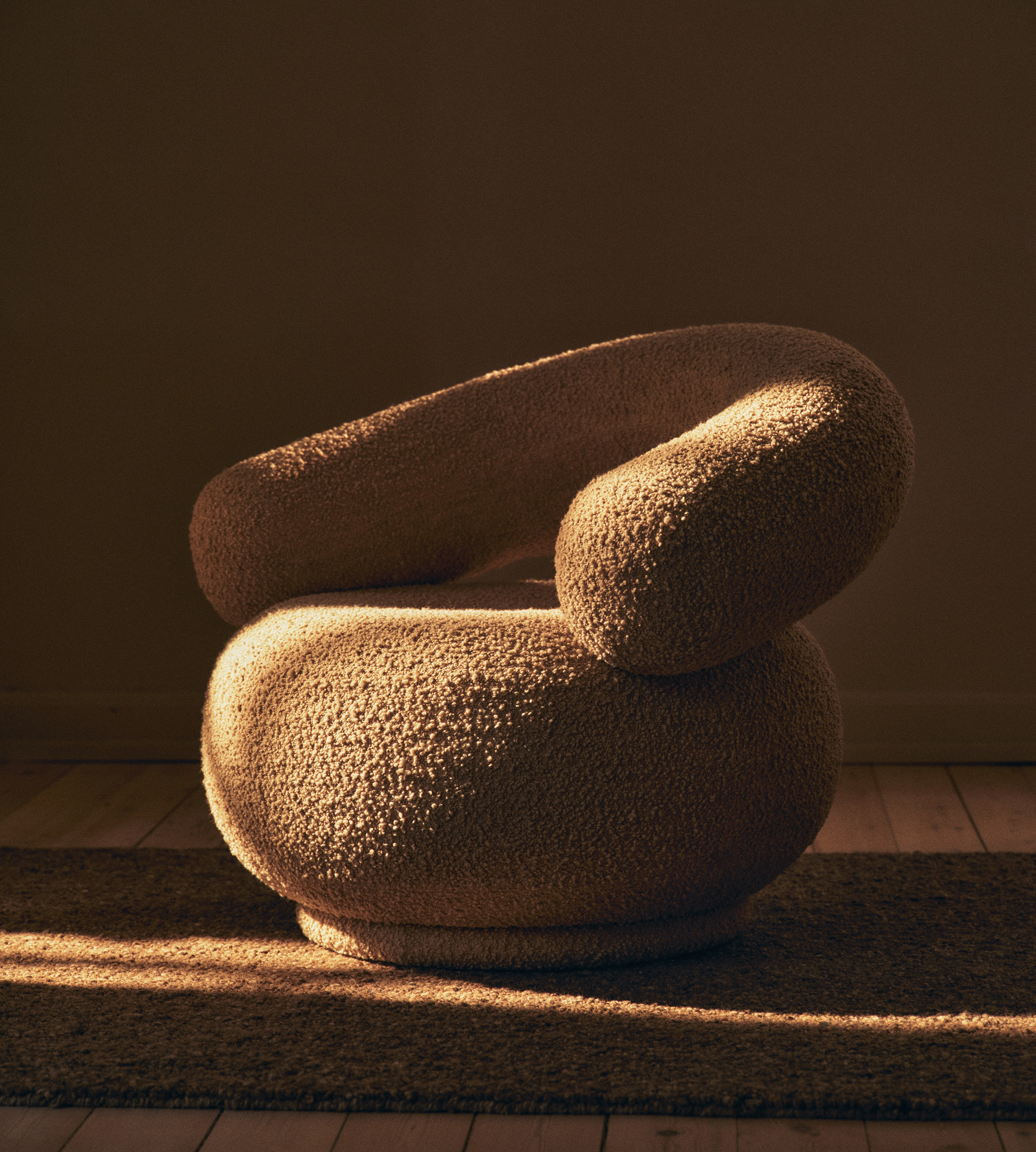 Orbo Lounge Chair - Raw Bouclé Natural