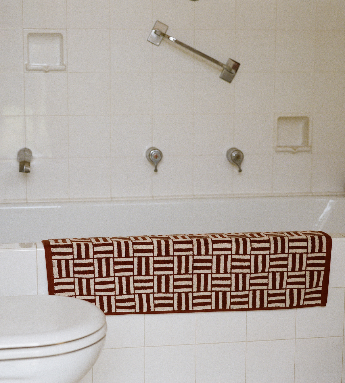 Saroma Bath Mat - Mudbrick &amp; Crème